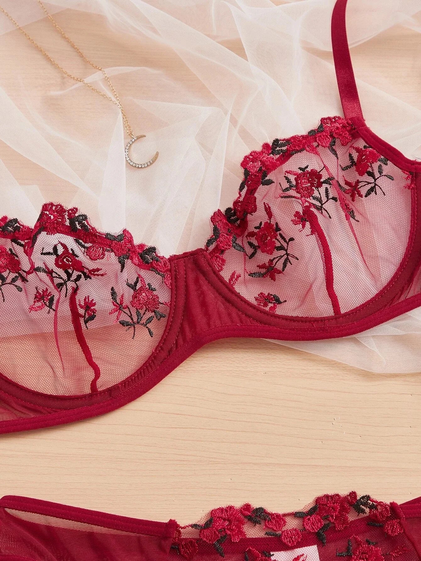 Red Lace Sexy Lingerie Fancy Embroidery Erotic Set Transparent Women's Underwear Kit Beautiful Flower Mesh Bra And Panty Sets